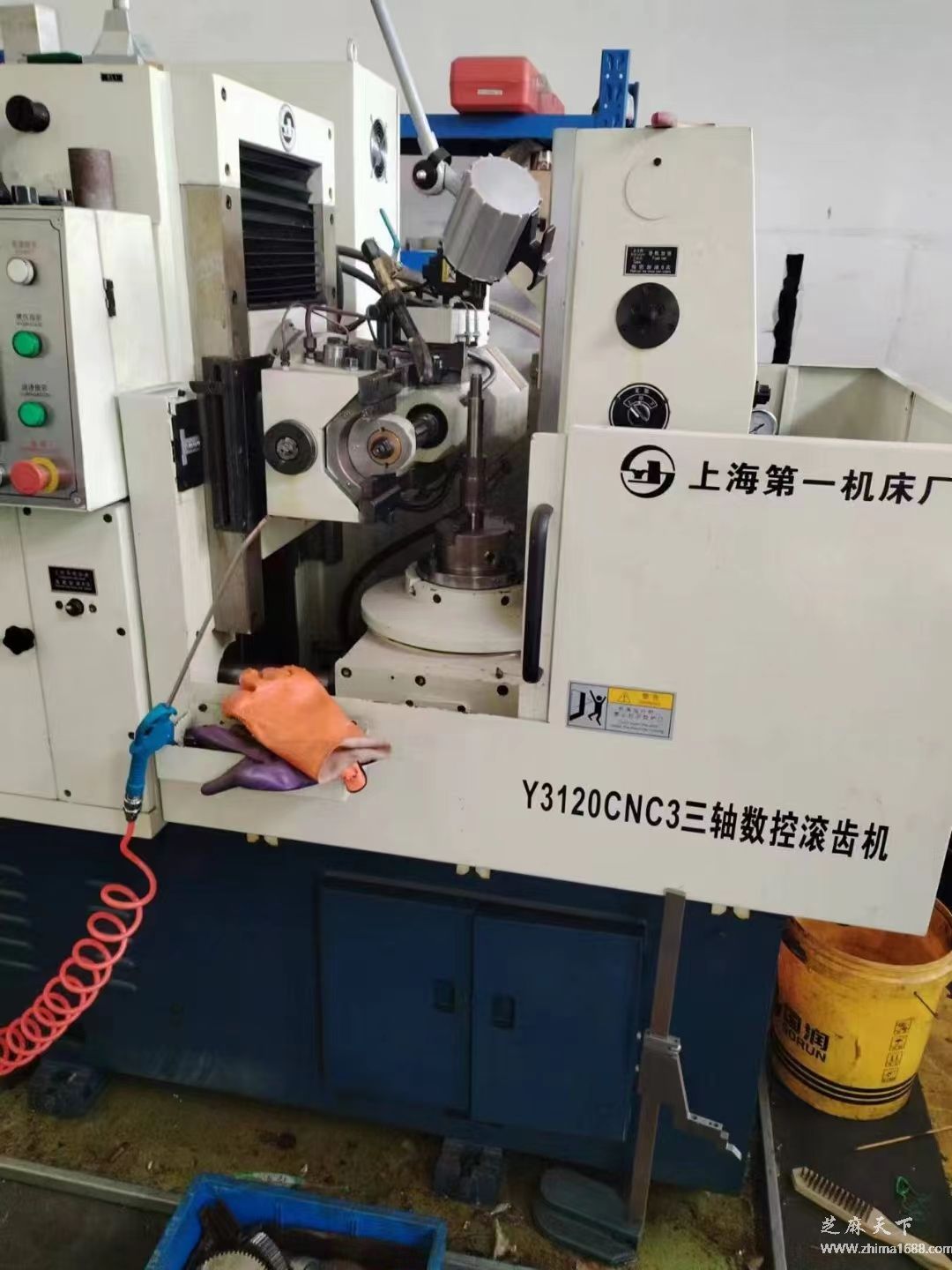 二手上海一機(jī)Y3120CNC3三軸數(shù)控滾齒機(jī)